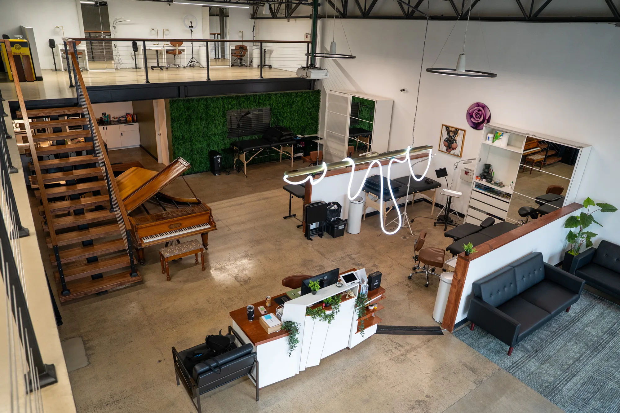 Eden Body Art Studios atmosphere